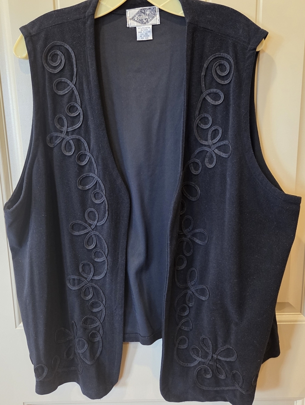 VINTAGE Ovation Black Soutache Trim Vest Plus Size 2X Scroll Embroidery Goth Art